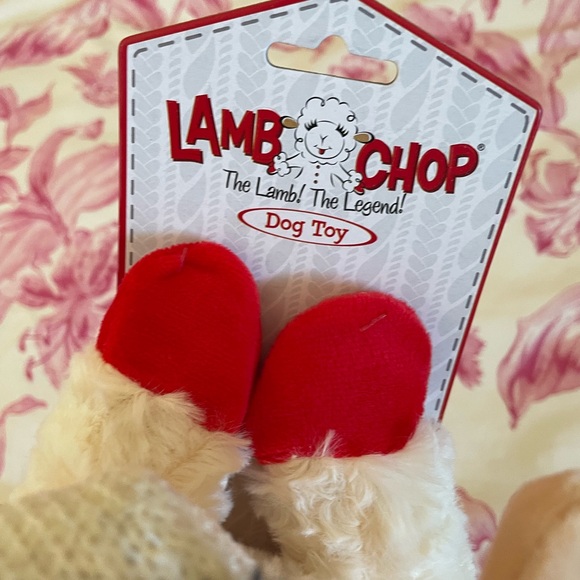 🏝️Big $5 Sale!🏝️Lamb Chop Squeaky Dog Toy - Picture 2 of 7
